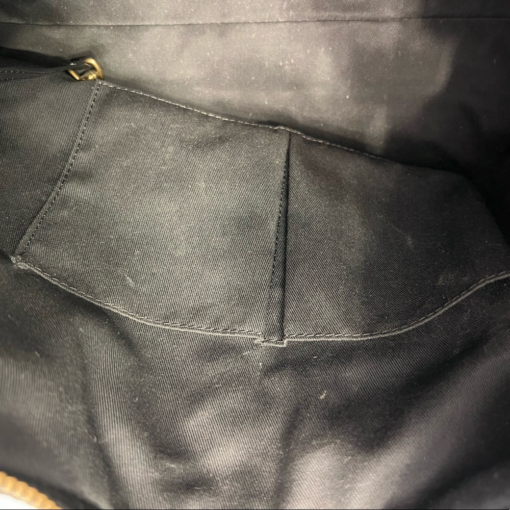 Frye Claude Hobo purse in Black leather - Picture 10 of 11